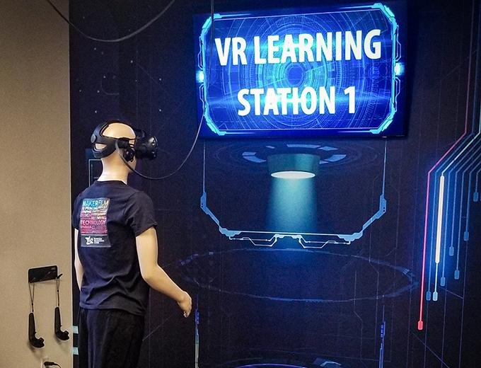 VR Learning Station One